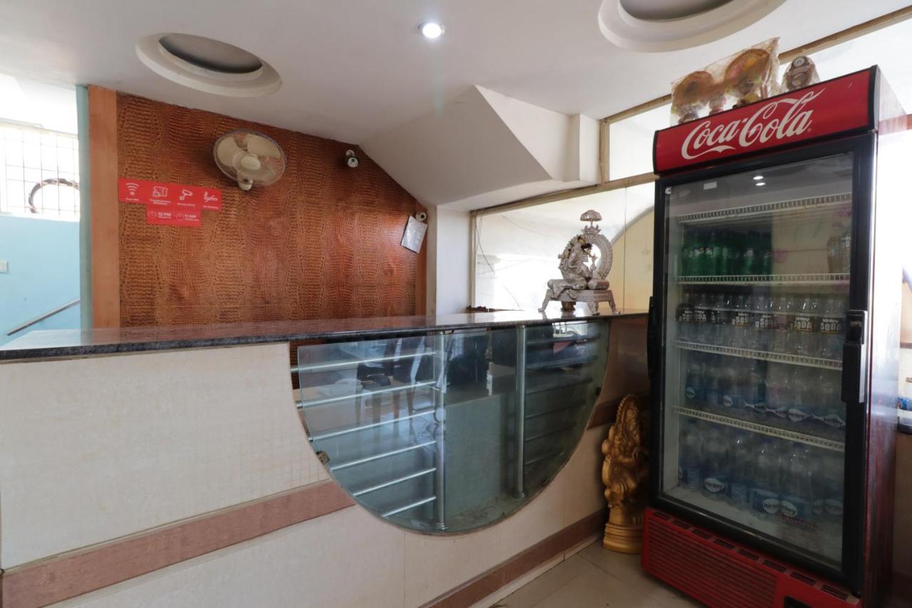 Oyo 29259 Hotel Rama Royal Nellore Exterior foto