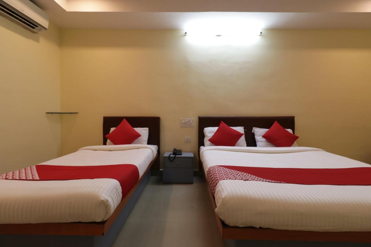 Oyo 29259 Hotel Rama Royal Nellore Exterior foto