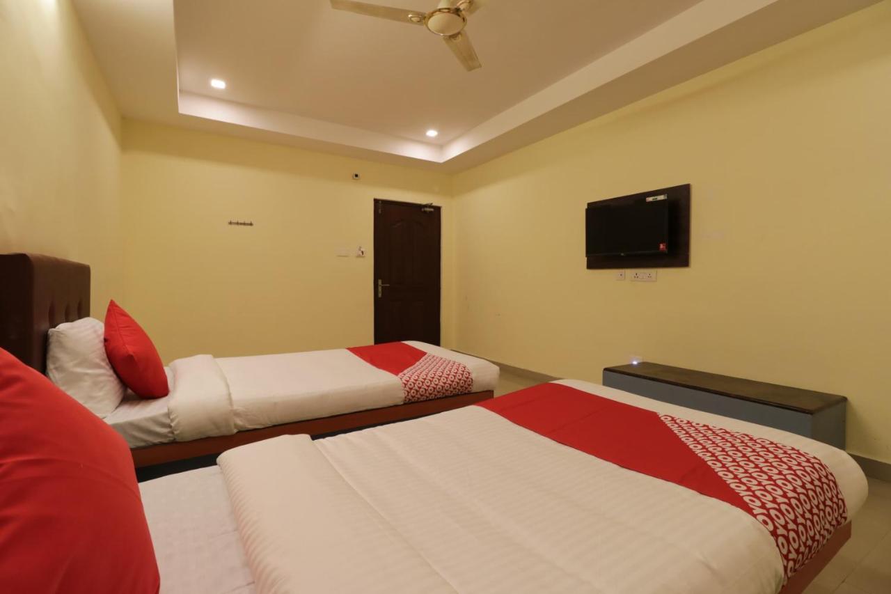 Oyo 29259 Hotel Rama Royal Nellore Exterior foto